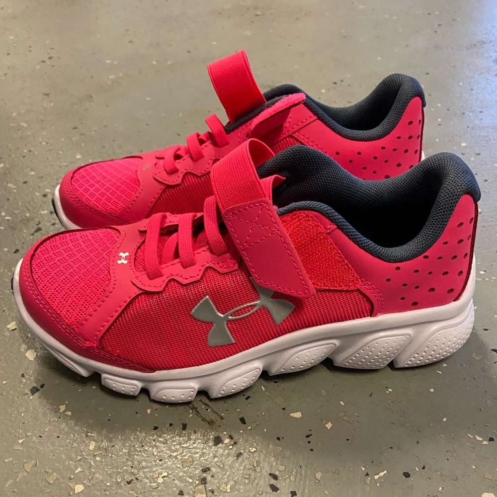 Under Armour Pink Girls Sneakers
